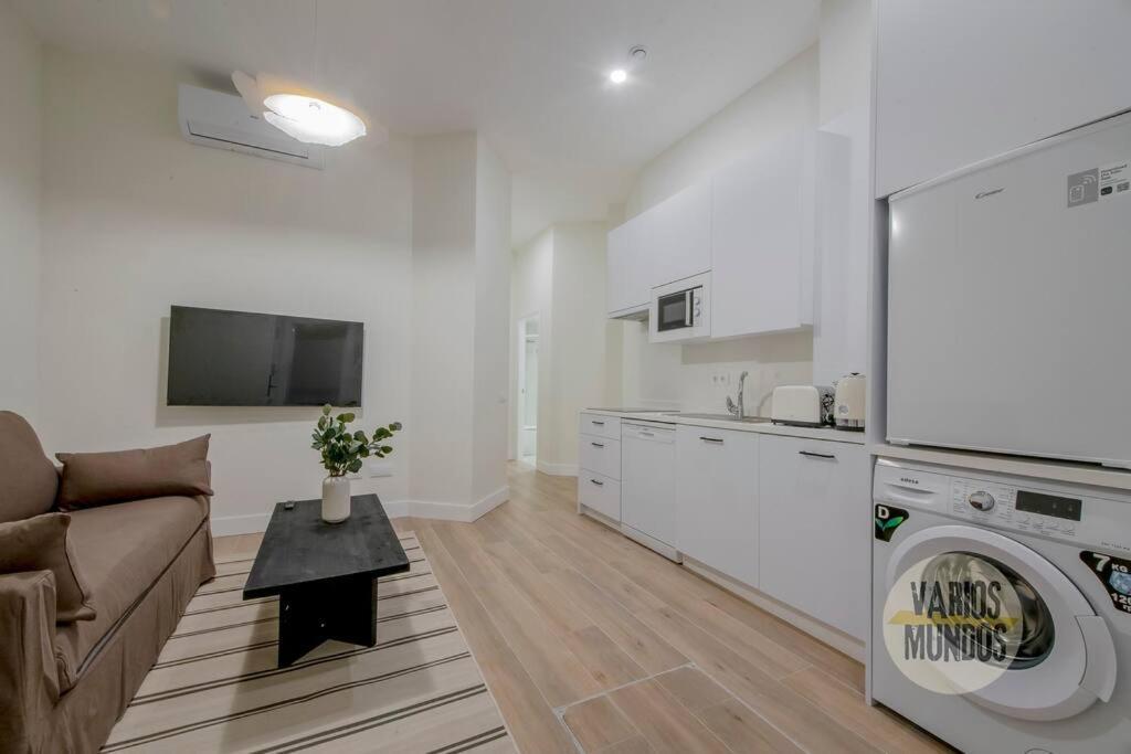 Cool Y Centrico Apt 6Px En Plena Plaza Del Carmen E2 Madrid Eksteriør billede