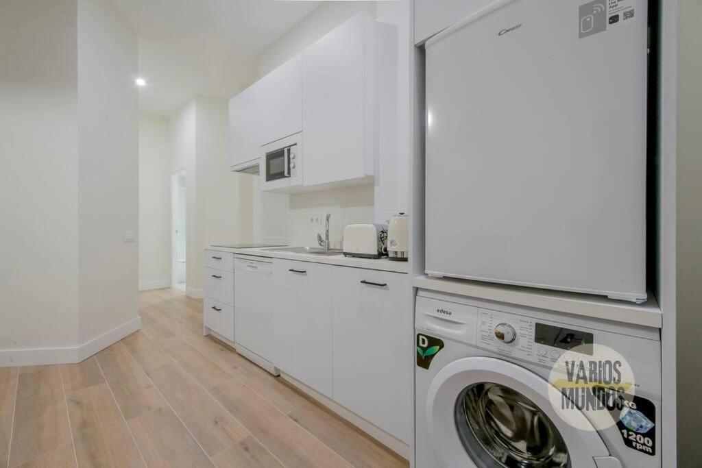 Cool Y Centrico Apt 6Px En Plena Plaza Del Carmen E2 Madrid Eksteriør billede