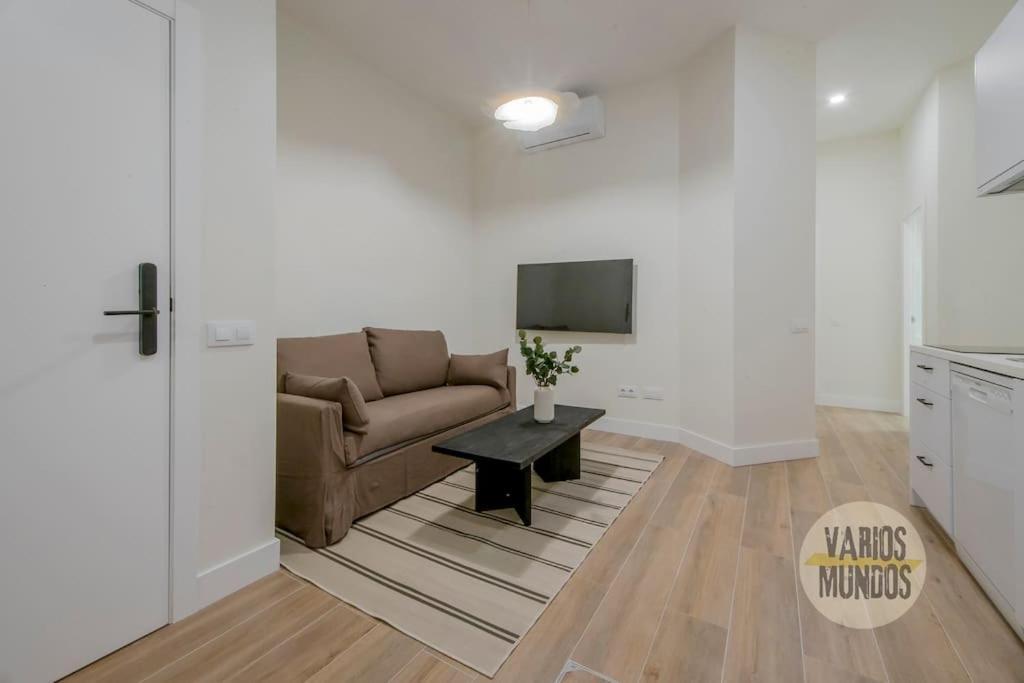 Cool Y Centrico Apt 6Px En Plena Plaza Del Carmen E2 Madrid Eksteriør billede
