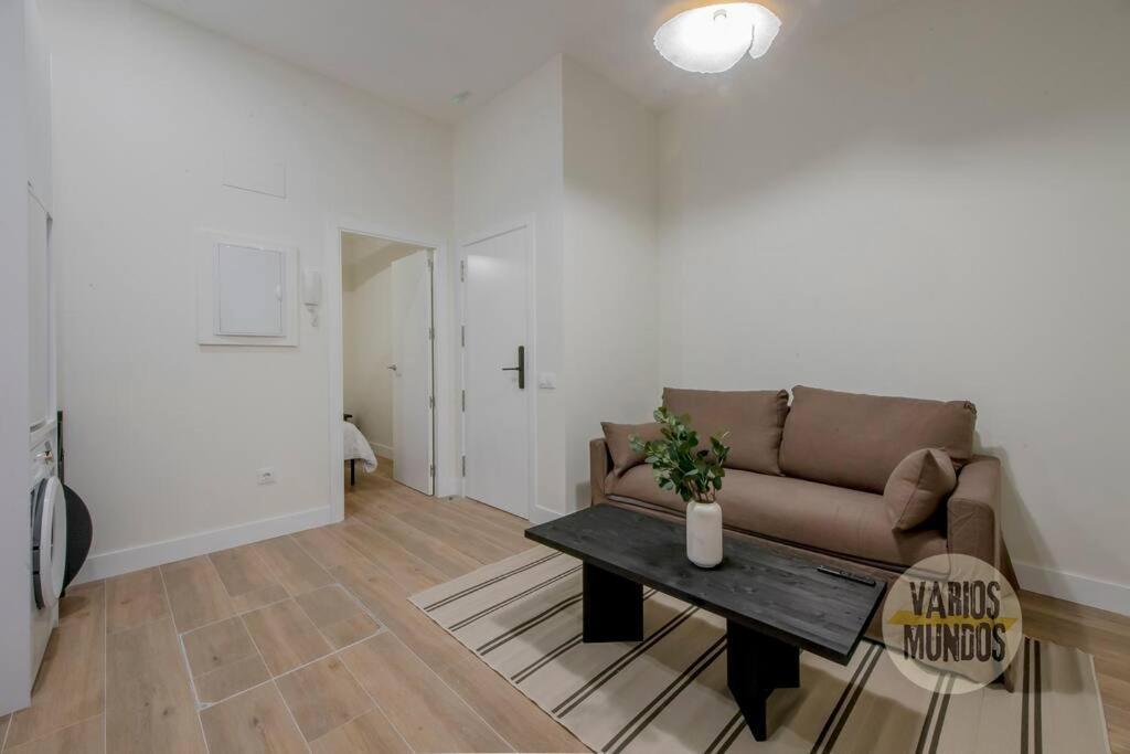 Cool Y Centrico Apt 6Px En Plena Plaza Del Carmen E2 Madrid Eksteriør billede