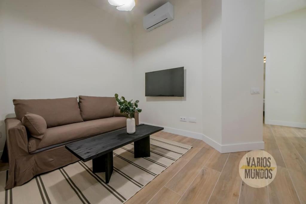 Cool Y Centrico Apt 6Px En Plena Plaza Del Carmen E2 Madrid Eksteriør billede